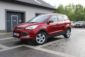 **Śliczna_Wiśniowa_Kuga_1.5_Benzyna_2016_Rok_Mały_Przebieg**